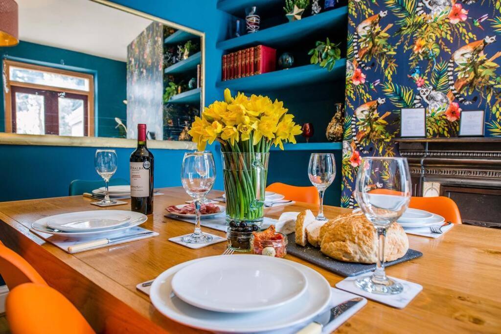 Villa Gorgeous Victorian House Sleeps 6 In Cardiff Extérieur photo